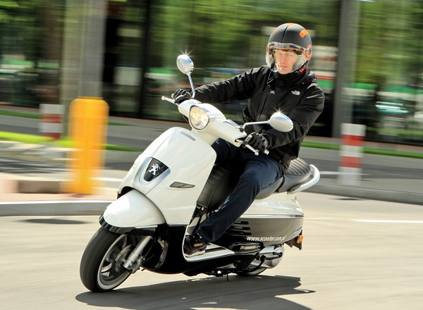 Skuter Peugeot - test skutera Django 125