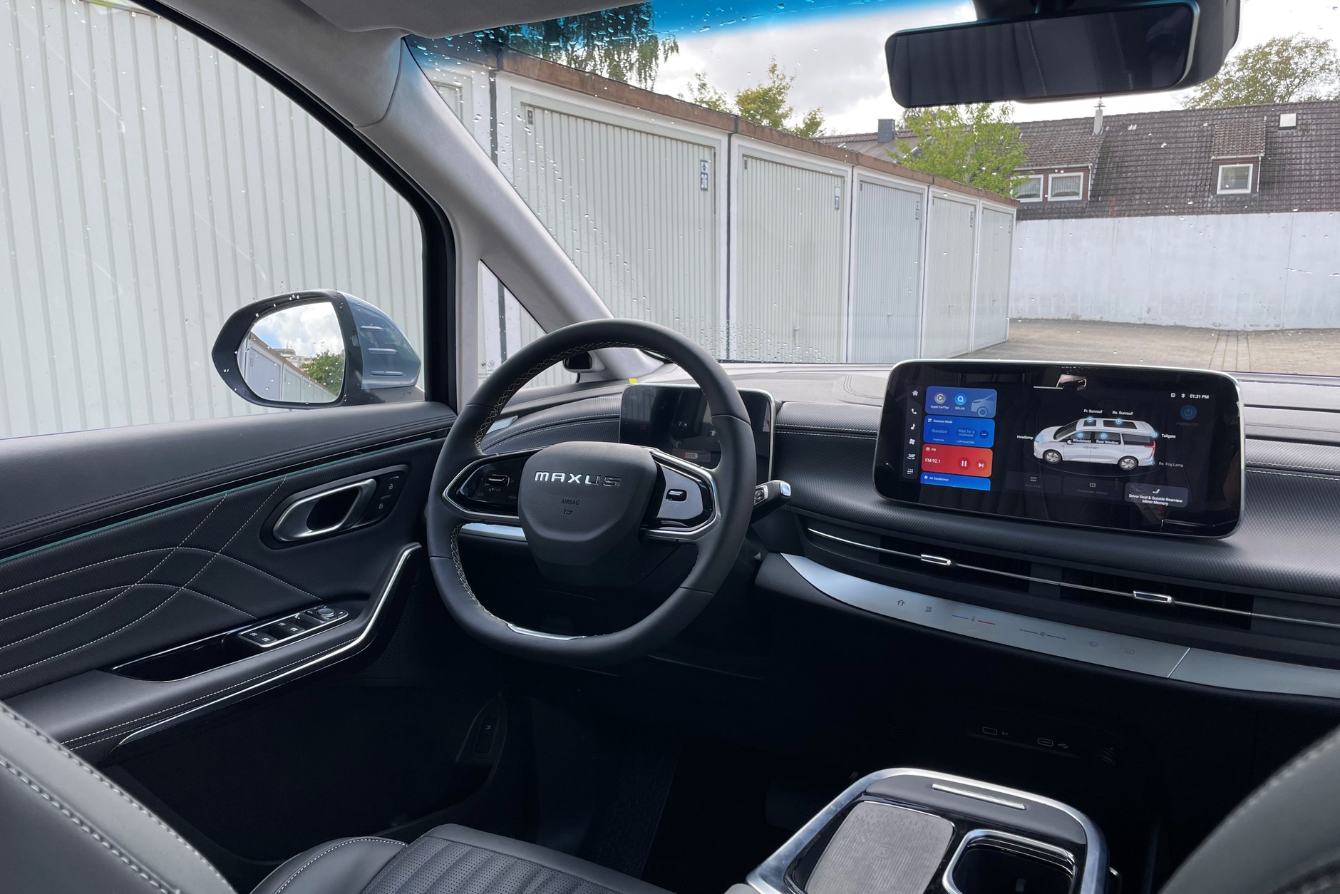 Maxus MIFA 9 - pierwsza jazda luksusowym chińskim e-vanem