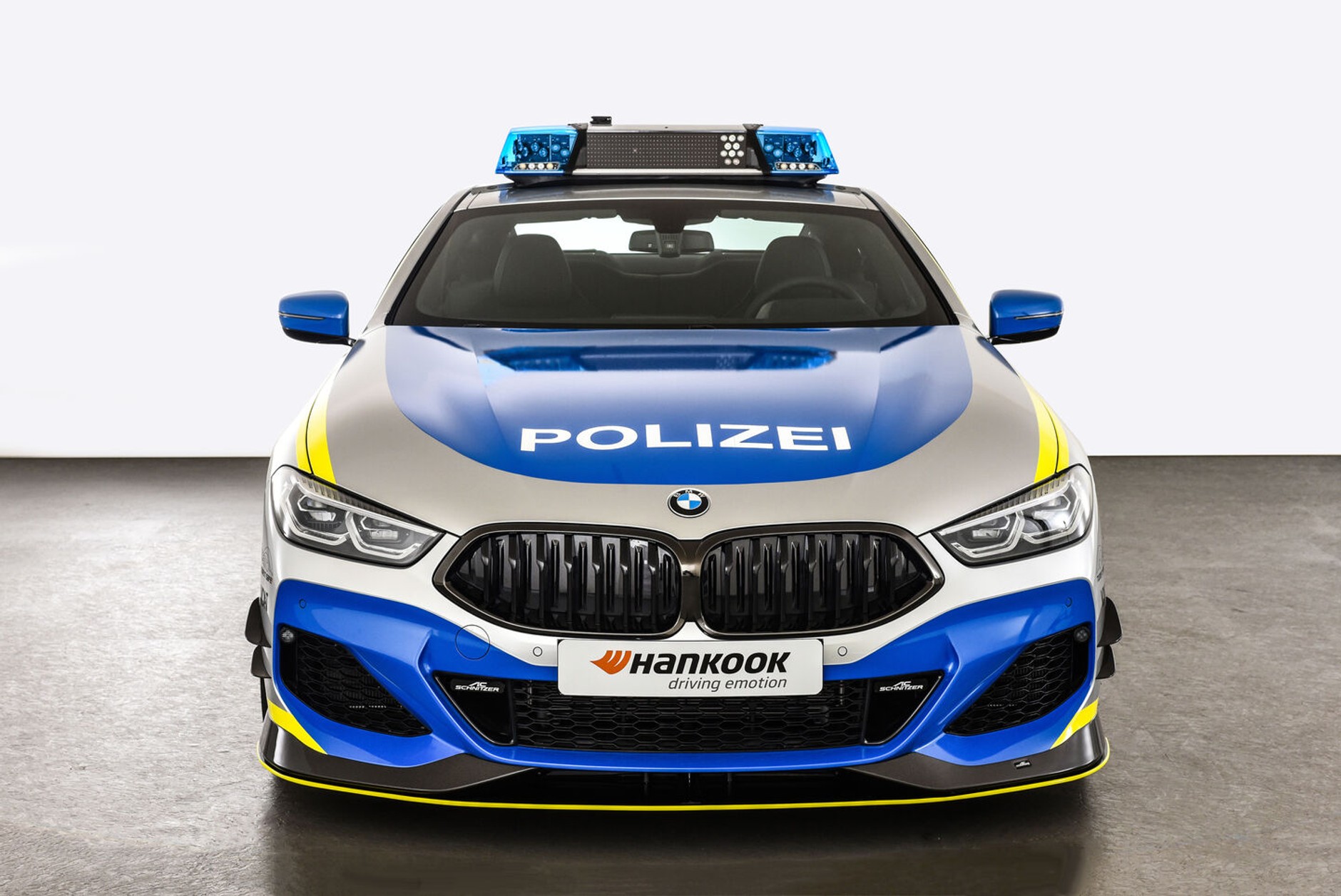 Policyjne BMW M850i AC Schnitzer