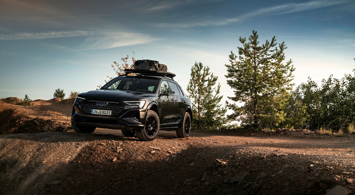 Audi Q8 e-tron edition Dakar. Stworzone do jazdy nie tylko po asfalcie