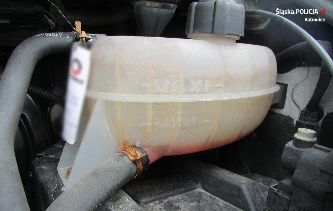 niski poziom płynu chłodniczego