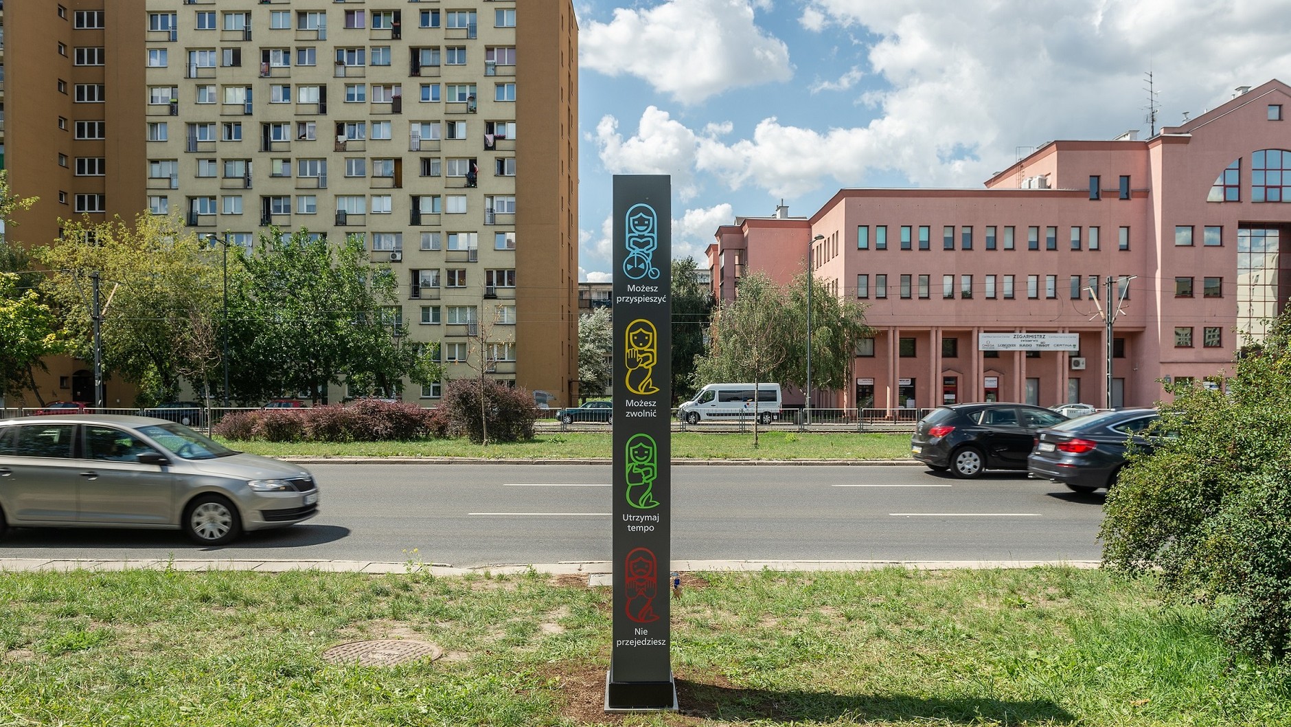 Warszawski "totem" z syrenką