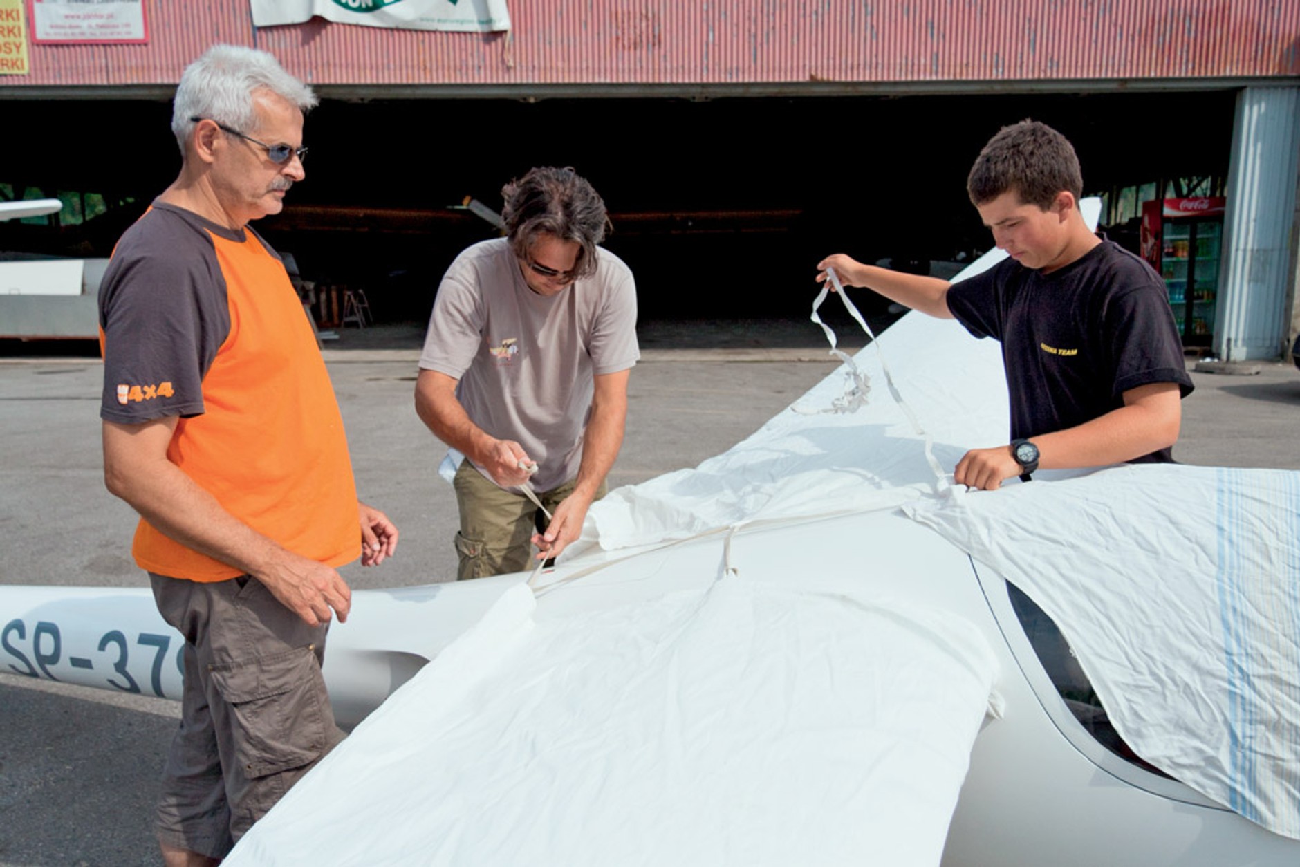 Sporty dla offroadowców: jak wybrać się na szybowce i paralotnie