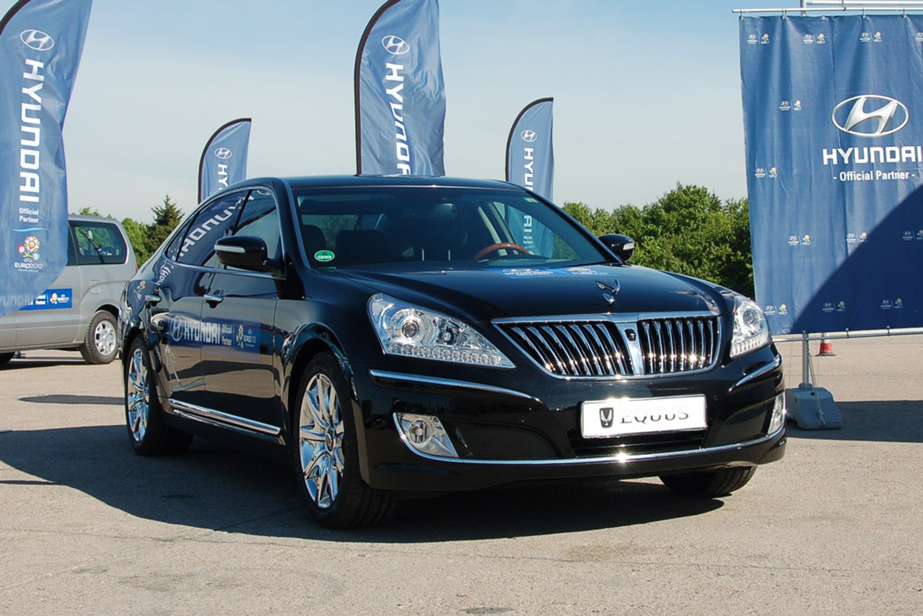 Equus: limuzyna Michela Platiniego na Euro 2012