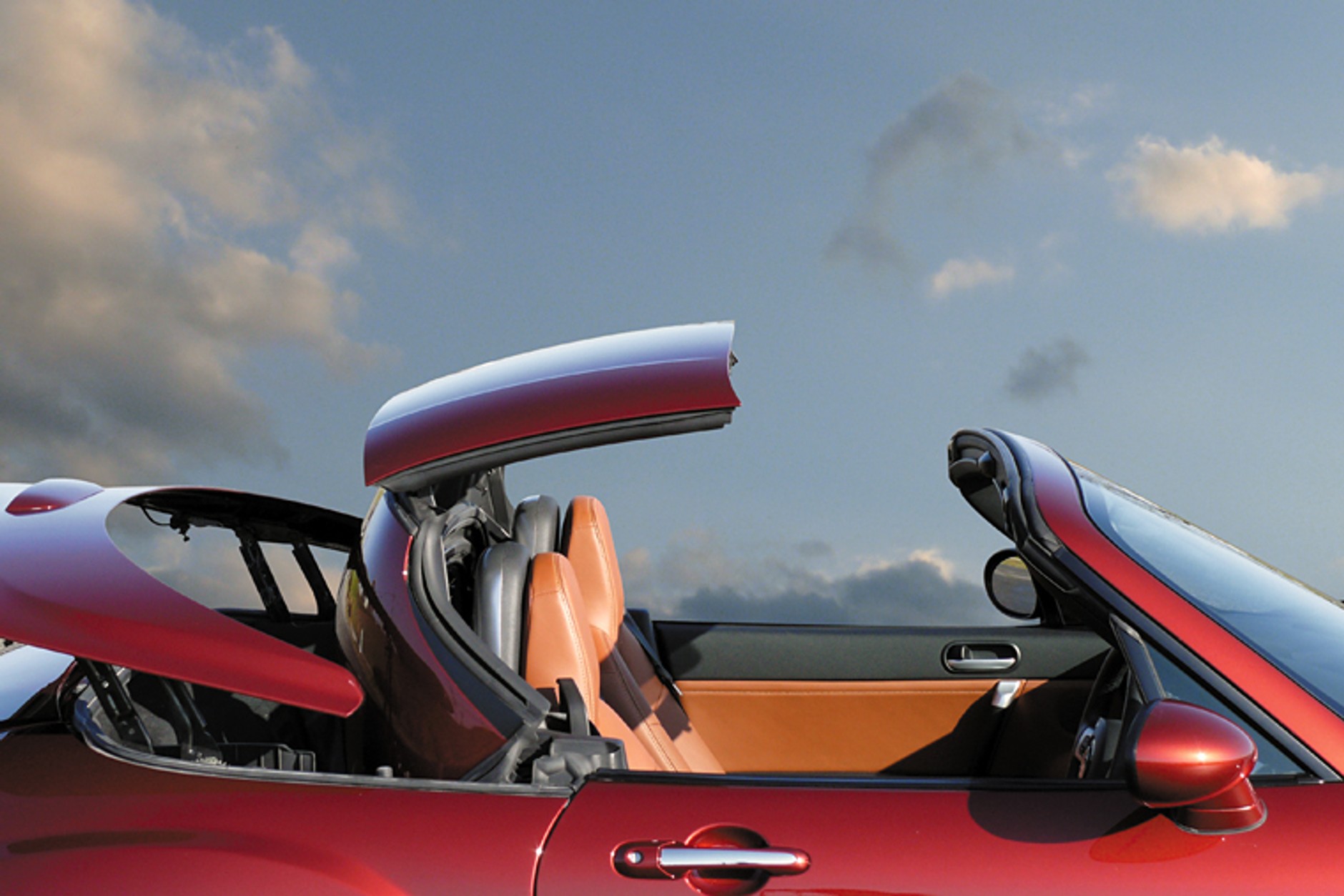 Mitsuoka Himiko – brytyjski styl z japońską techniką