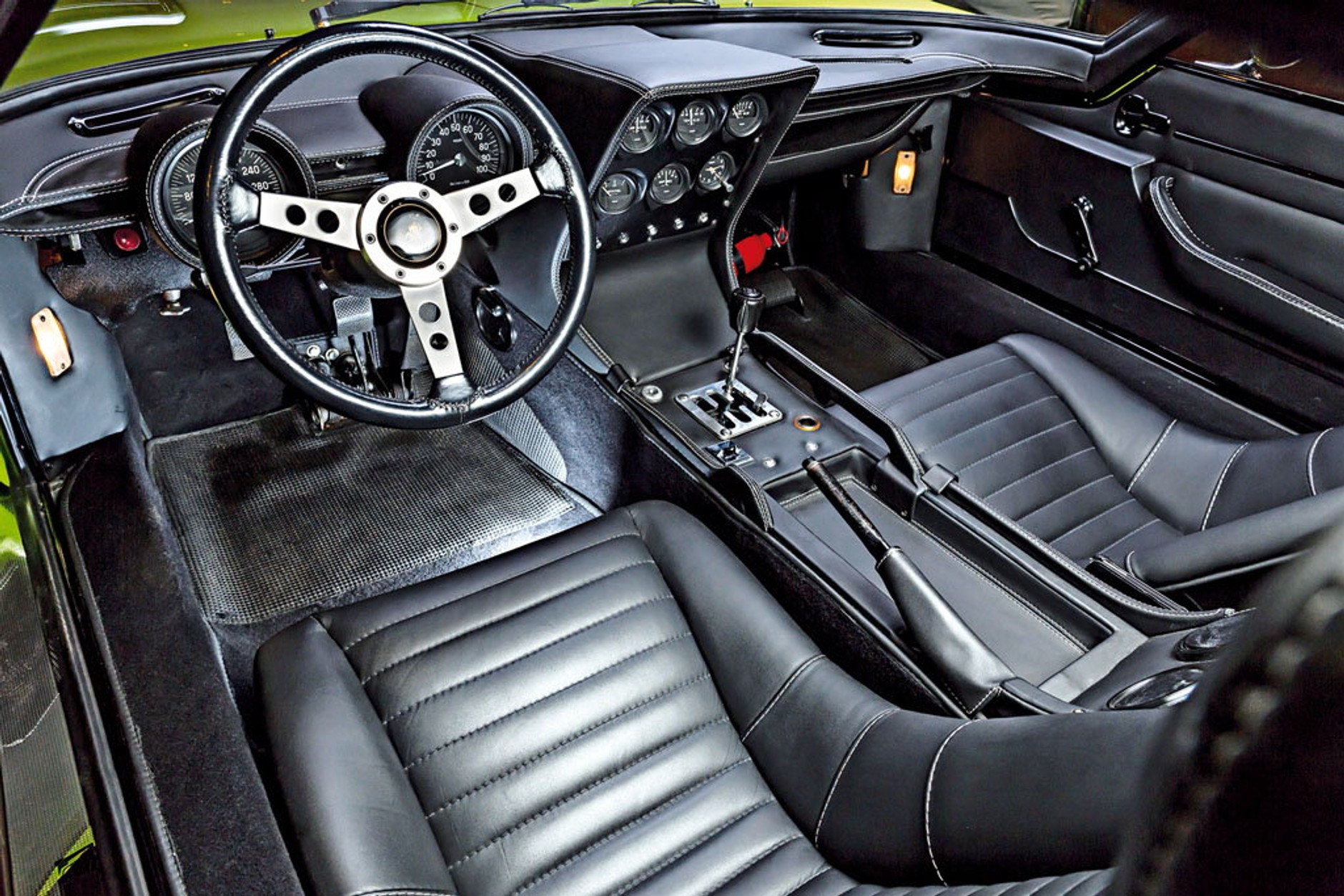 Piękna bestia - Lamborghini Miura P400 S