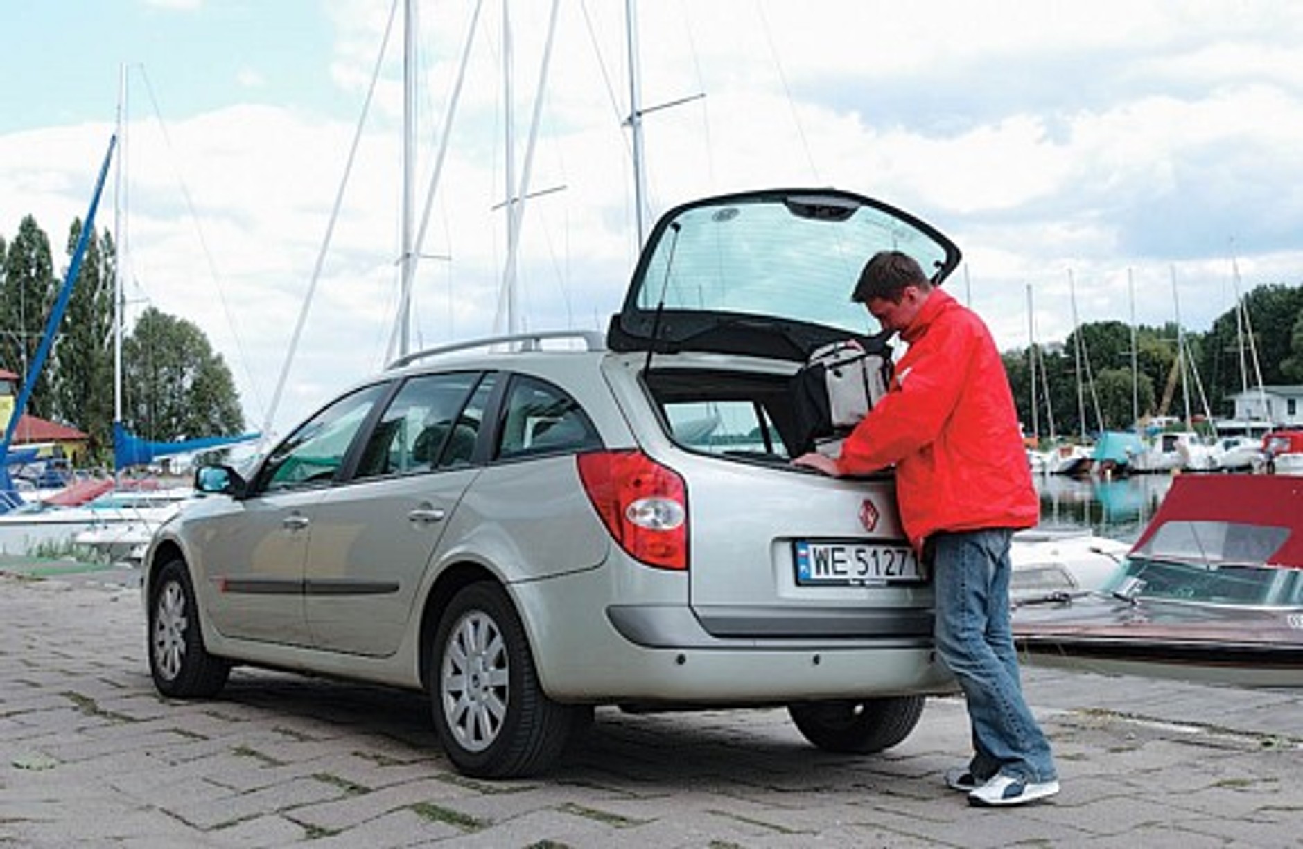 Test długodystansowy Laguny GrandTour 2.2 DCi