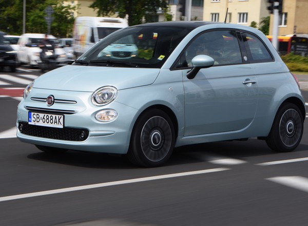Fiat 500 Hybrid Launch Edition – niezmiennie uroczy