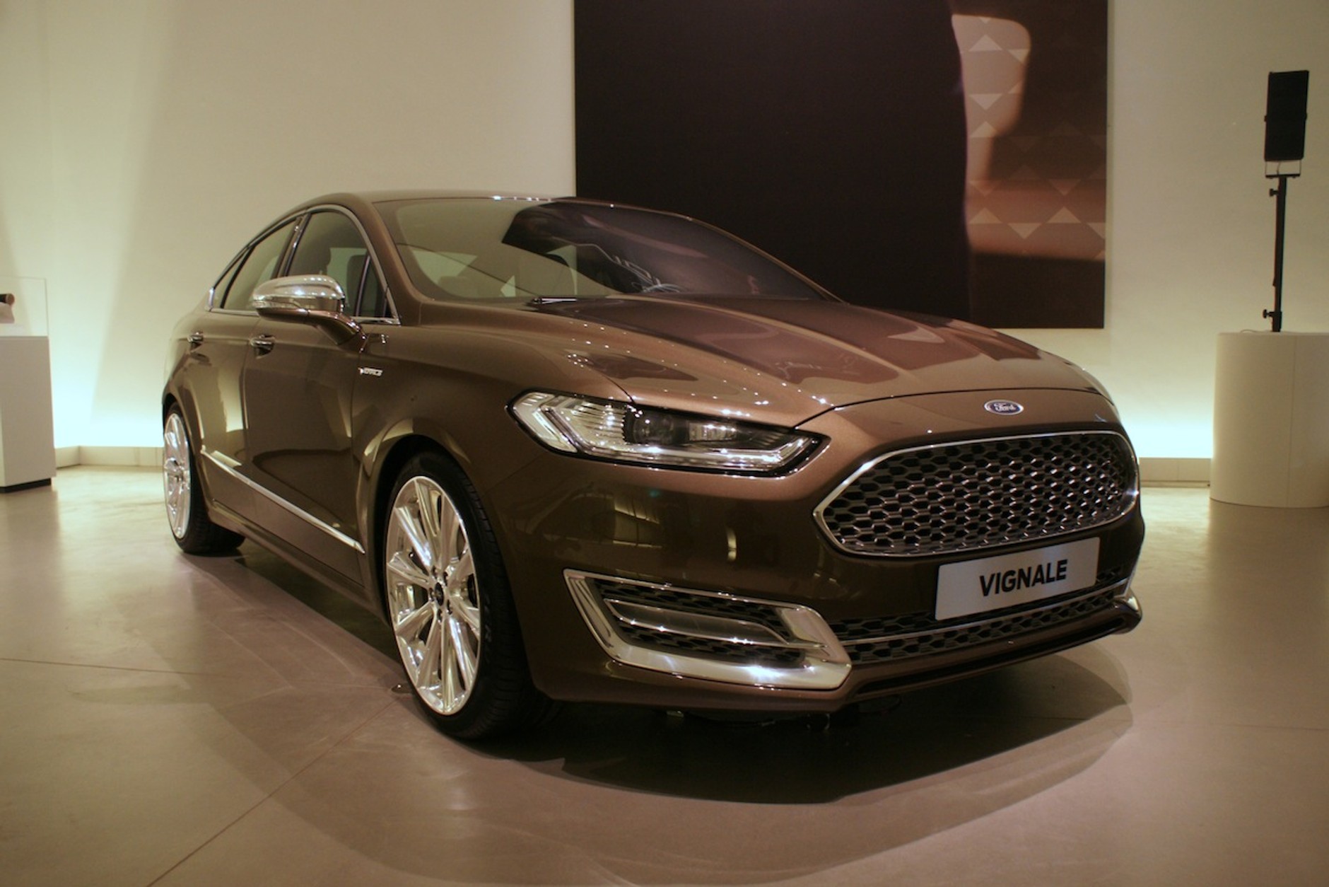 Ford Mondeo Vignale (2015)