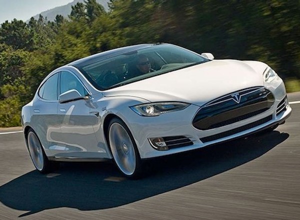 Tesla dołuje w produkcji i na giełdzie