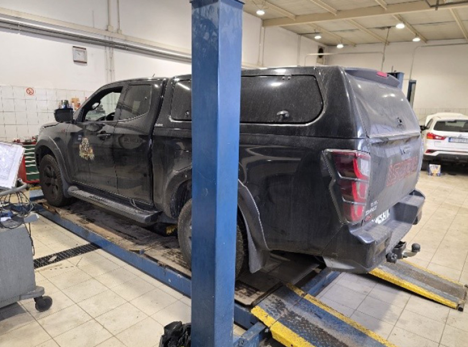 Isuzu D-Max pana Jacka – zdjęcia z oględzin rzeczoznawcy