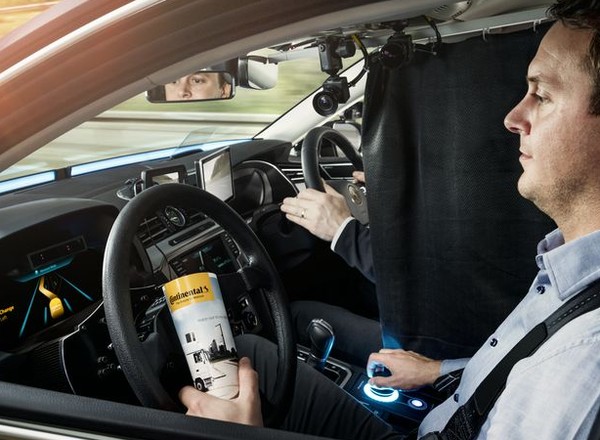 Dwie kierownice w jednym samochodzie