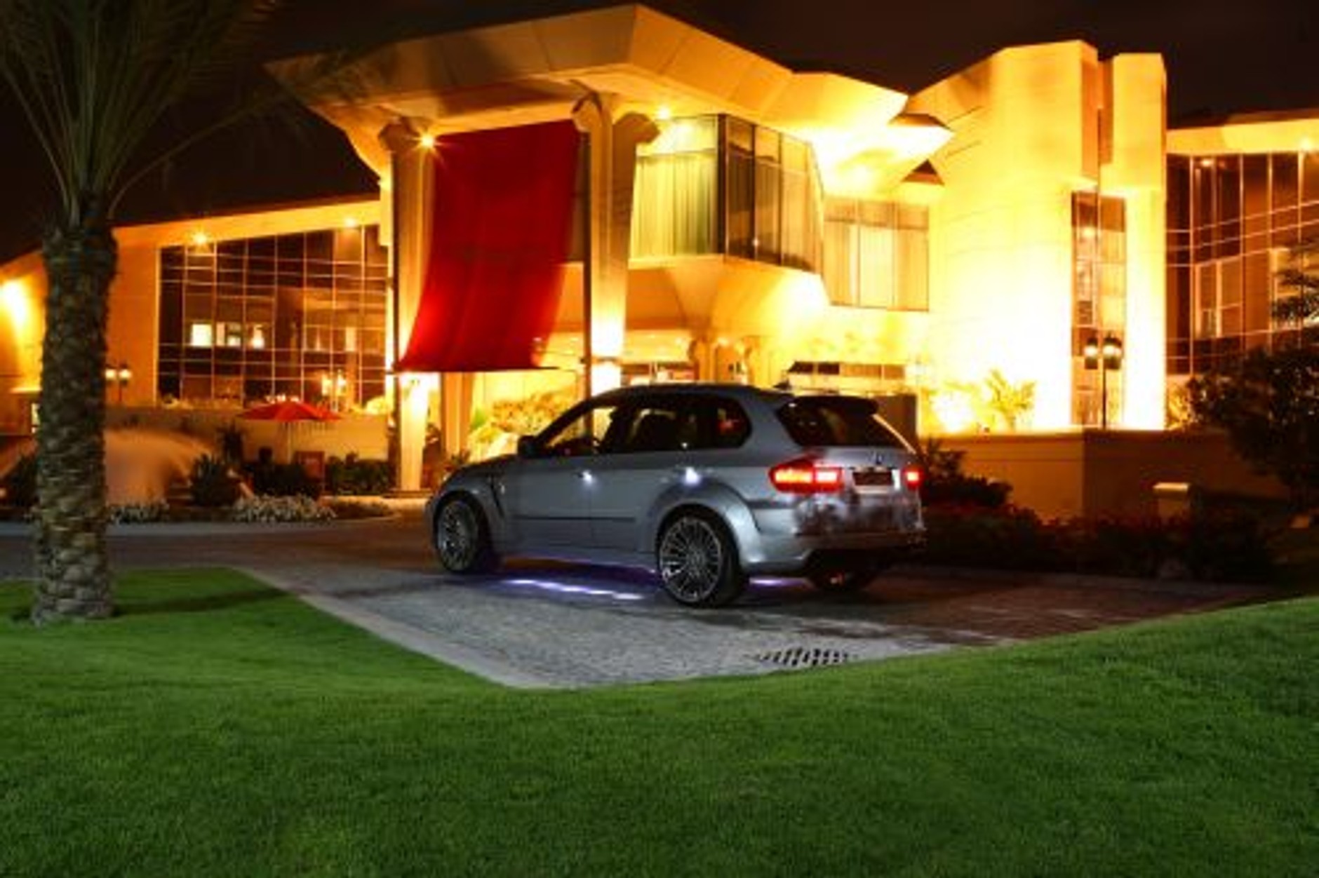 BMW X5 G-Power Typhoon - Wyścigówka w skrórze SUVa