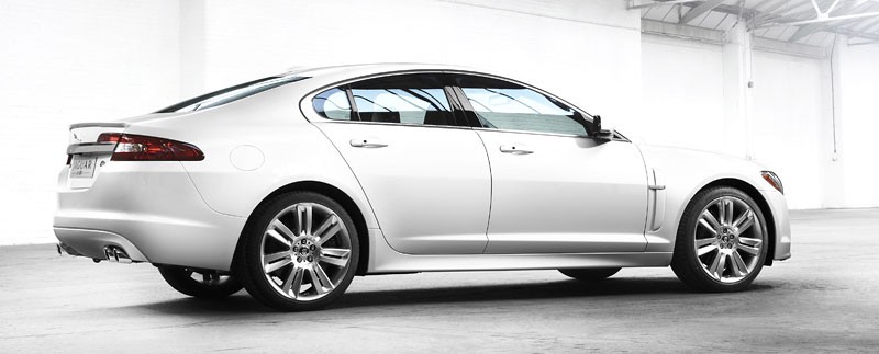 Detroit 2009: Jaguar XFR, czyli angielskie M5