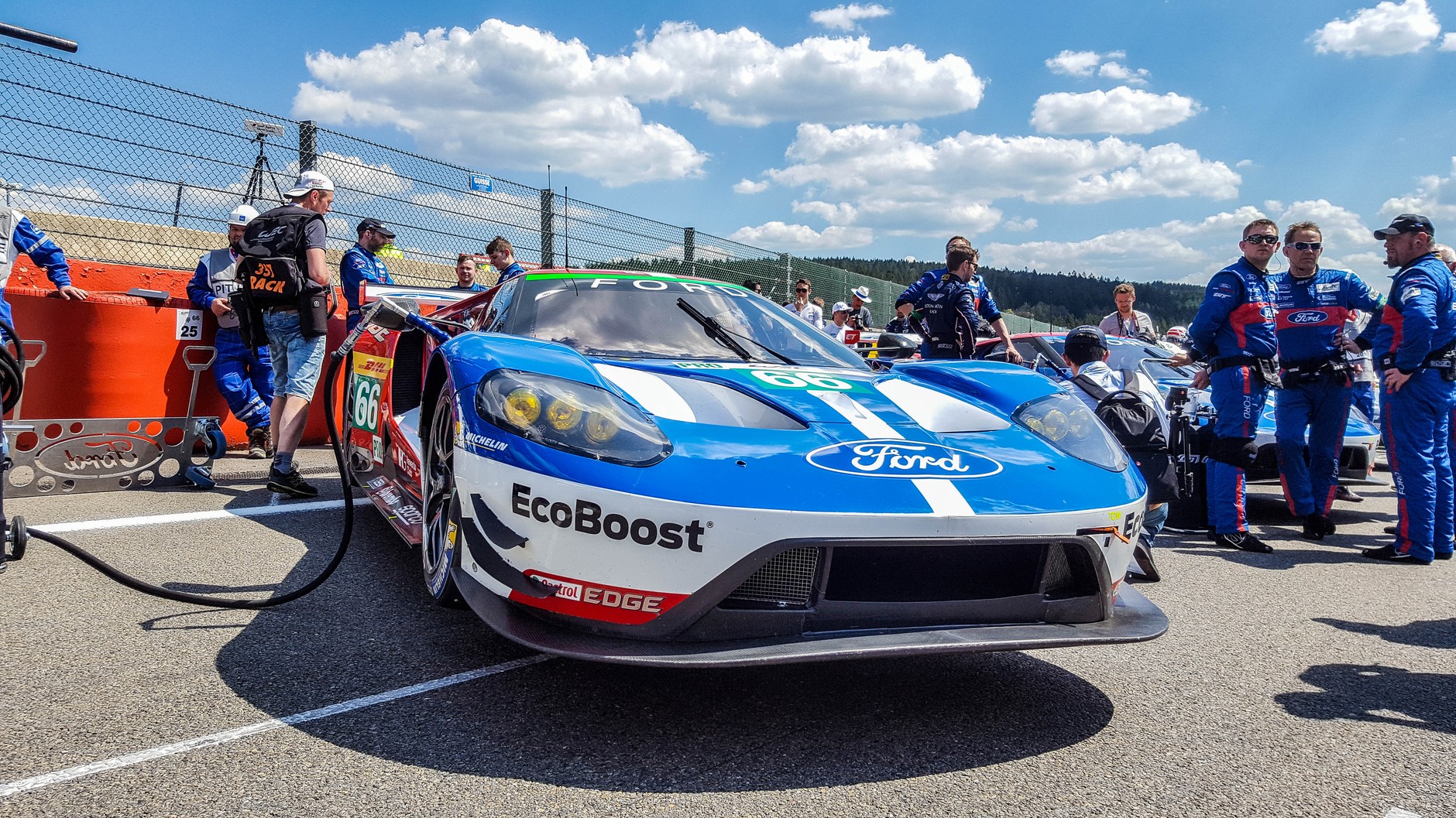 Ford GT