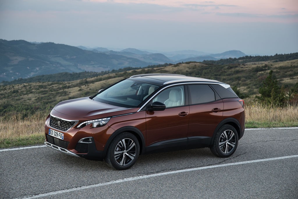 Peugeot 3008 - teraz jako SUV