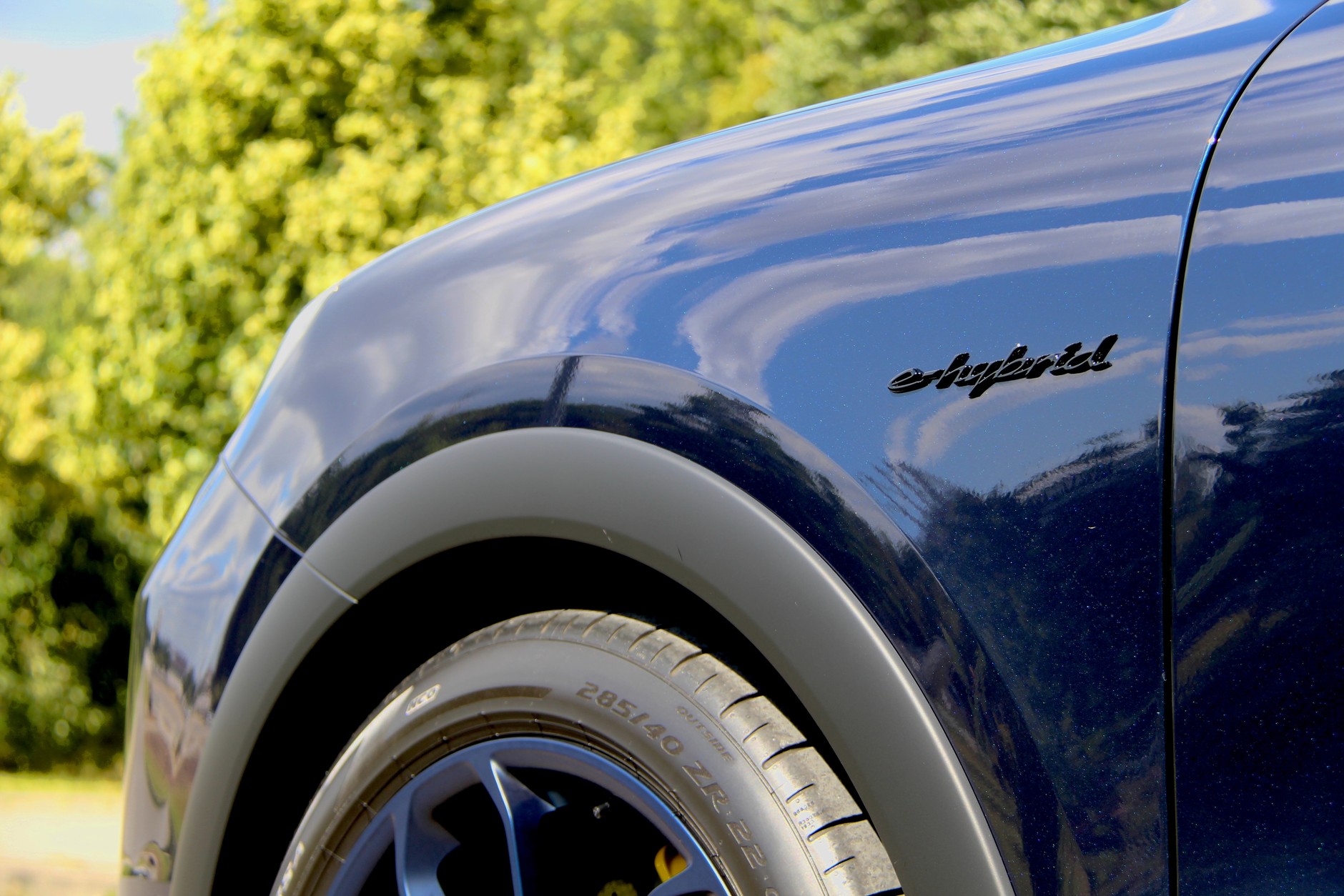 Porsche Cayenne Turbo E-Hybrid Coupe z pakietem GT