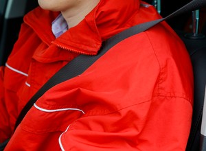 Nie zapiął pasów, mieli wypadek – rodzina nie dostała zadośćuczynienia