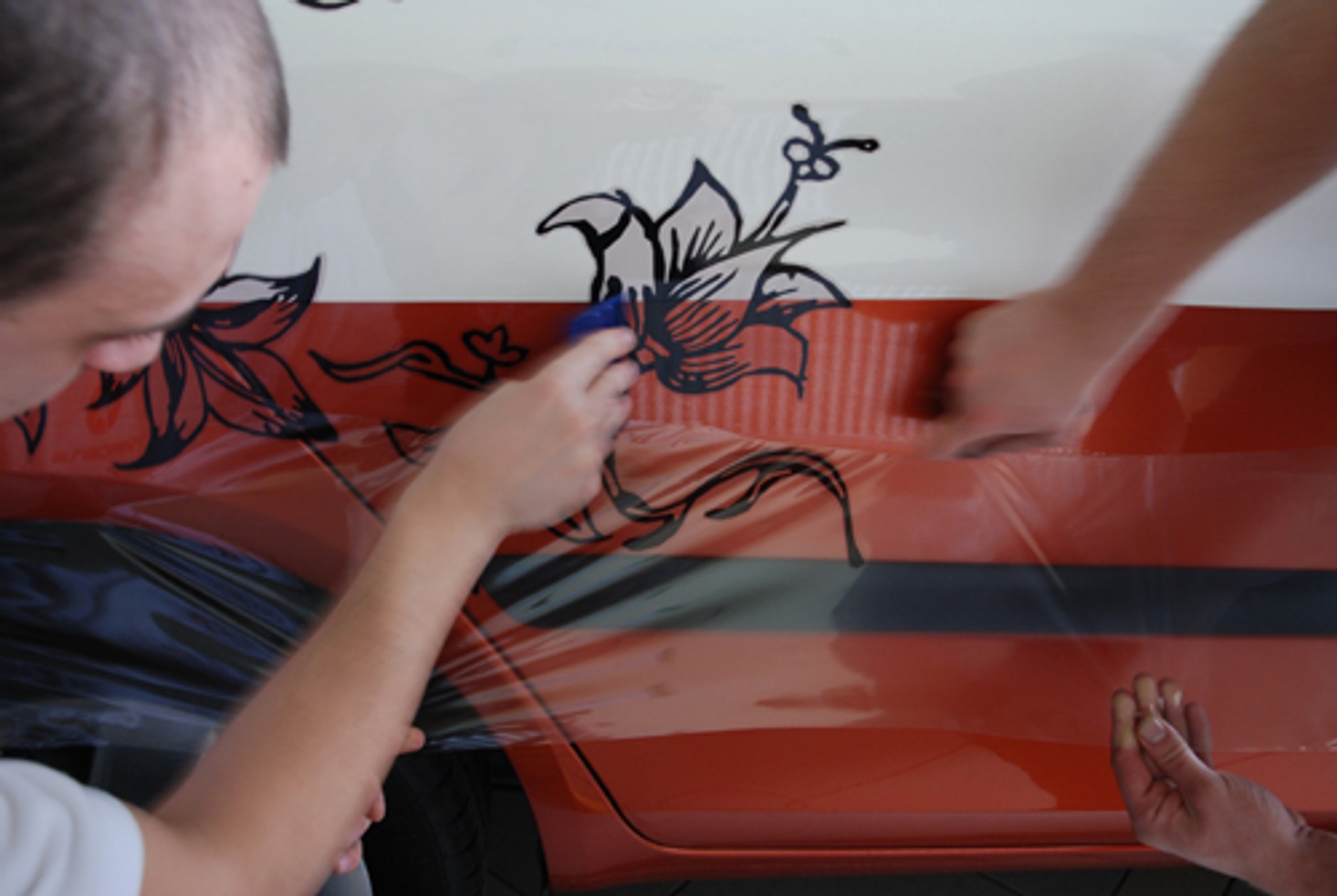 Jak okleić samochód?