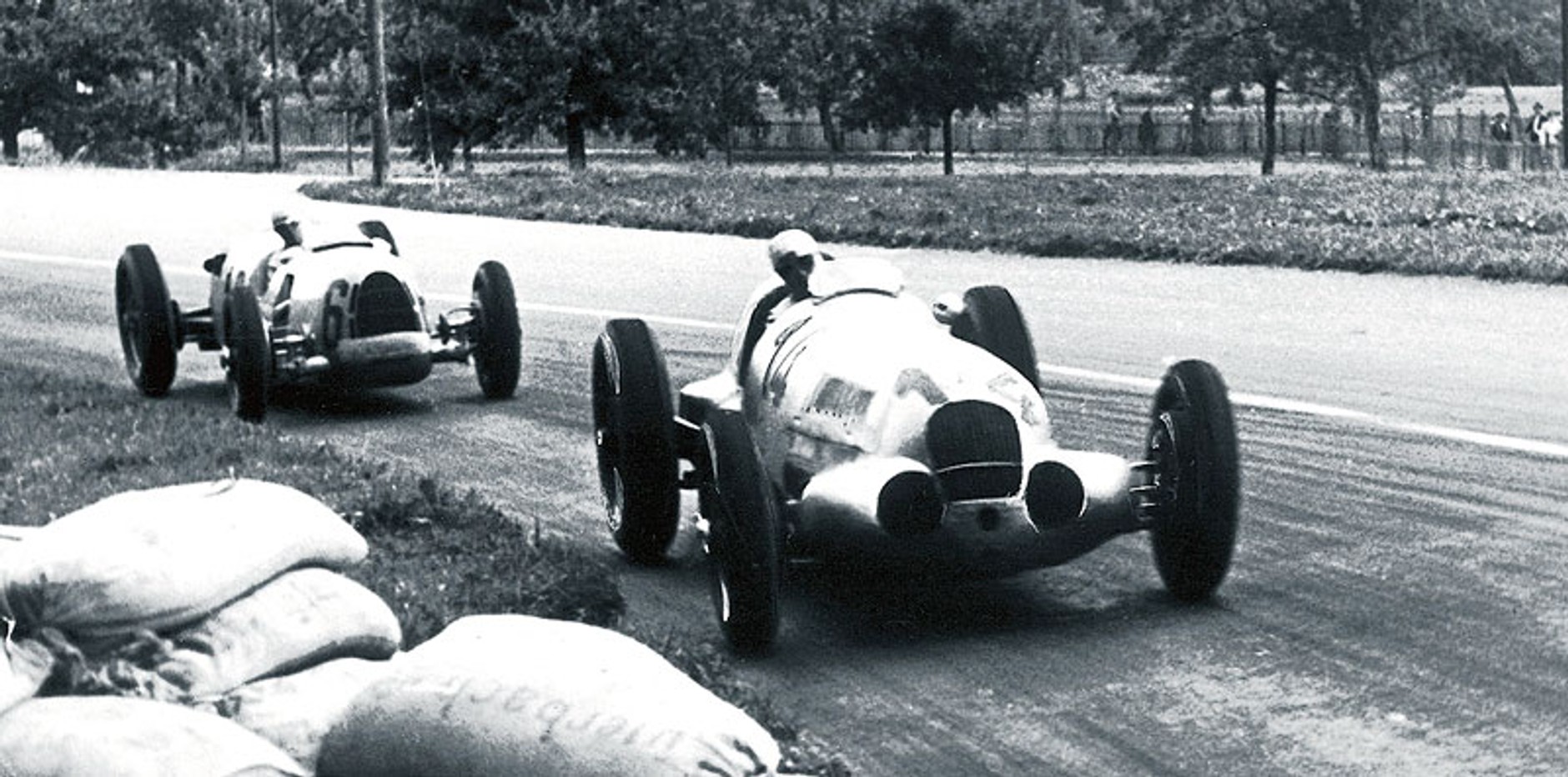 Mercedes-Benz: srebrne strzały w okresie przedwojennym