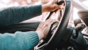 O 2,6 km/h za szybko... Grzywna dla kierowcy mimo winy pieszego