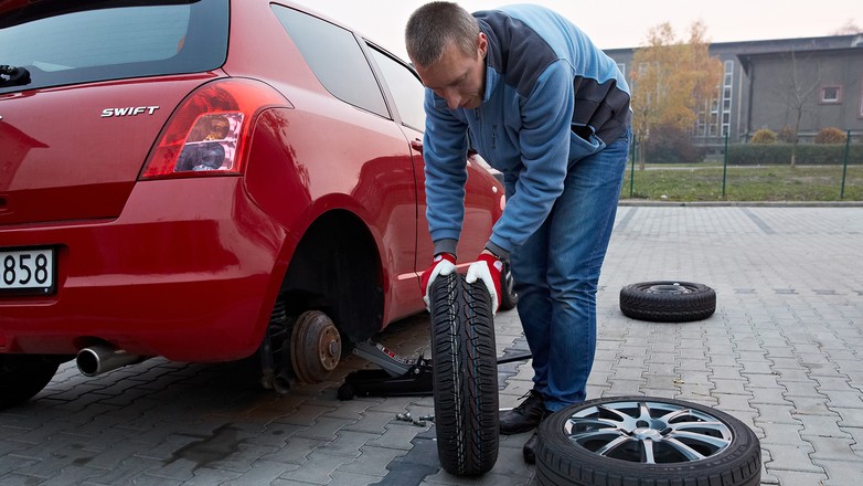 Co musisz zrobić, zanim wymienisz opony?
