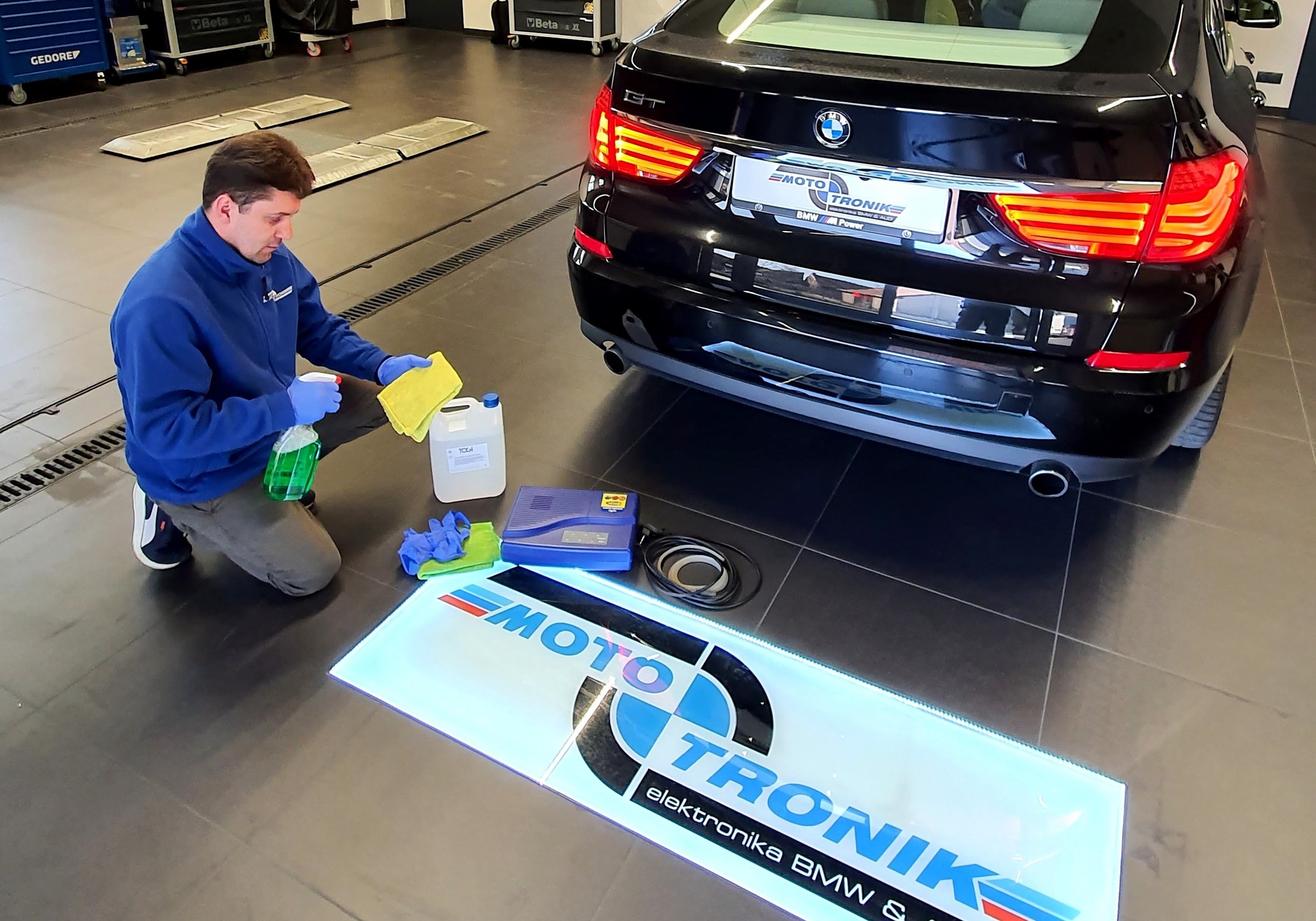 Bezpieczna obsługa auta