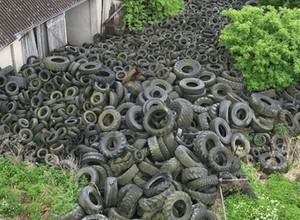 Inspektorzy WIOŚ dostali cynk o ogromnym składowisku. Mogą nałożyć aż 2 mln zł kary