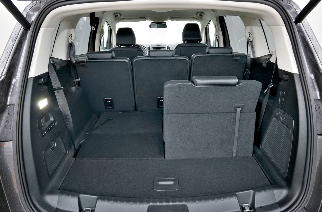 Ford S-Max 2.0 TDCi - bardzo efektowny van