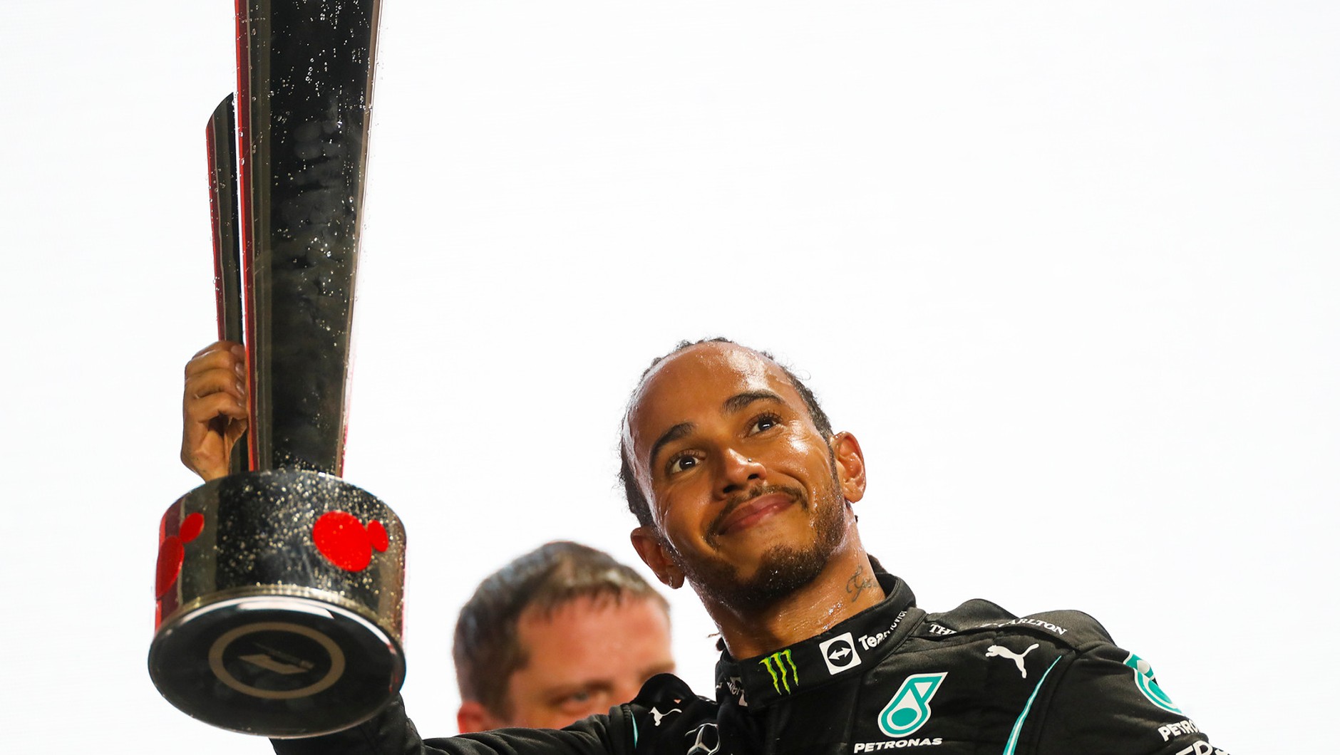 Lewis Hamilton szczęśliwy (i chudszy) po wygranej w GP Kataru 2021