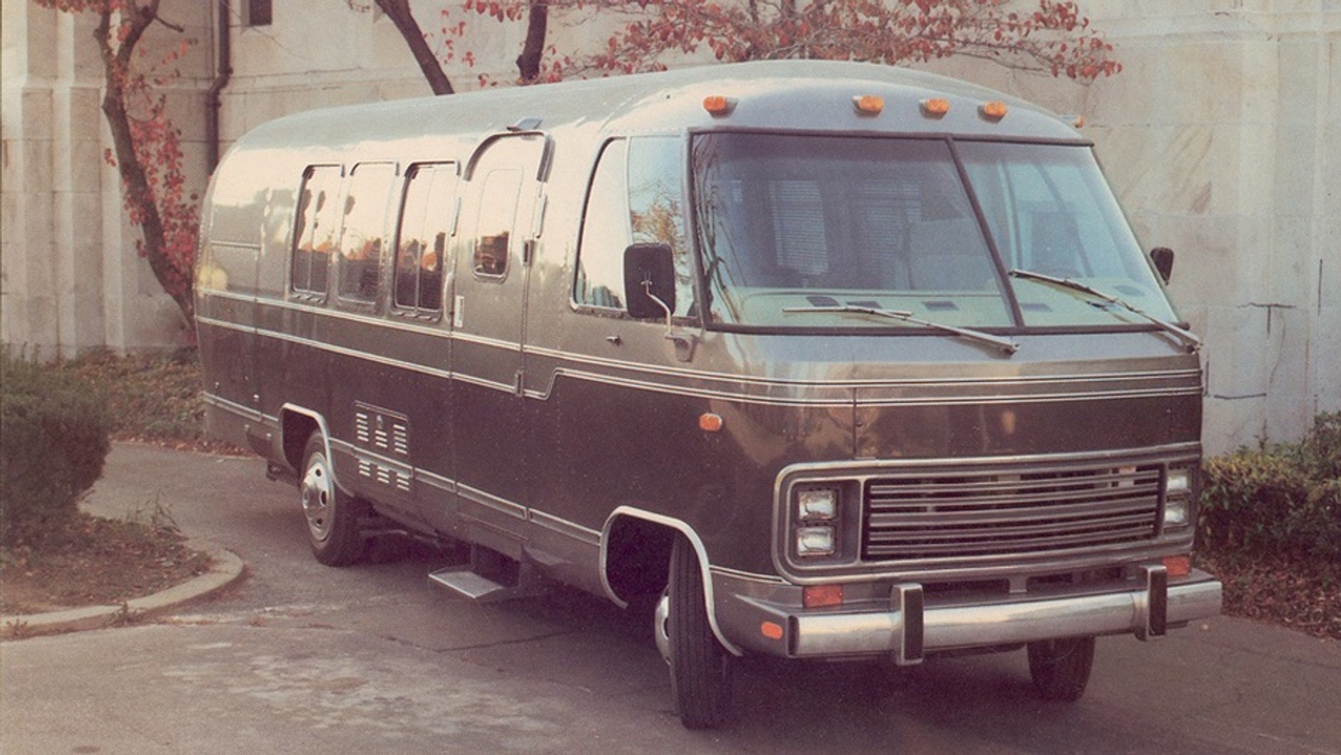 Srebrny pocisk. Historia kultowej przyczepy kempingowej Airstream