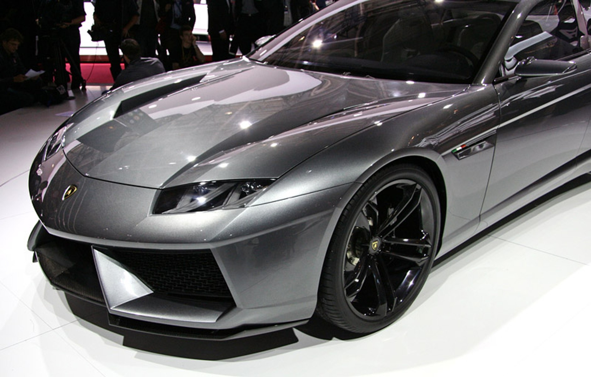 Paryż 2008: Lamborghini Estoque – co najmniej cztery lata do rozpoczęcia produkcji