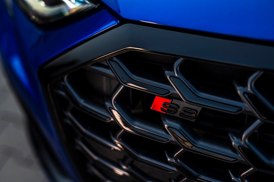 Audi S8