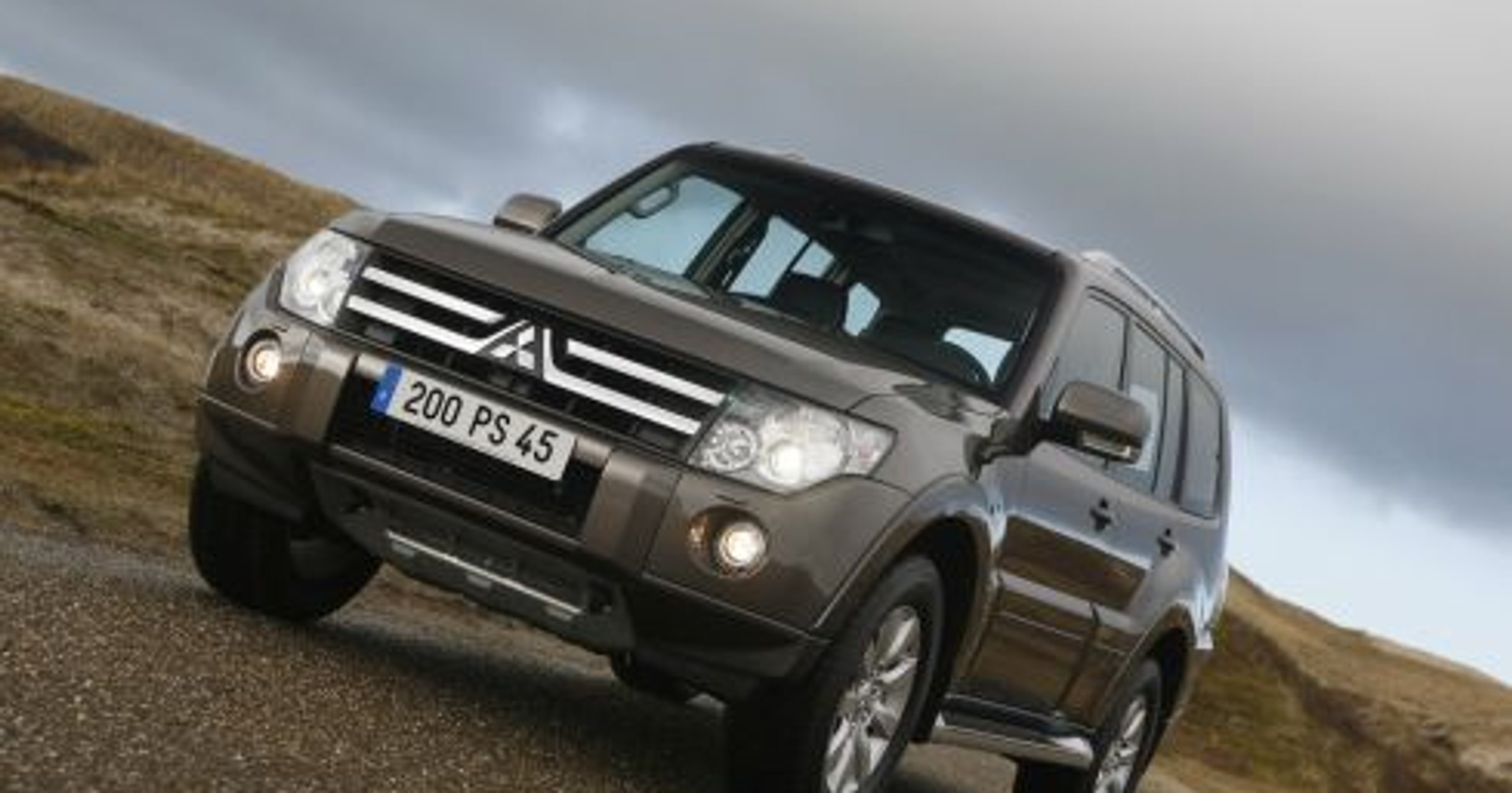 Mitsubishi Pajero - Specyfikacja 2010