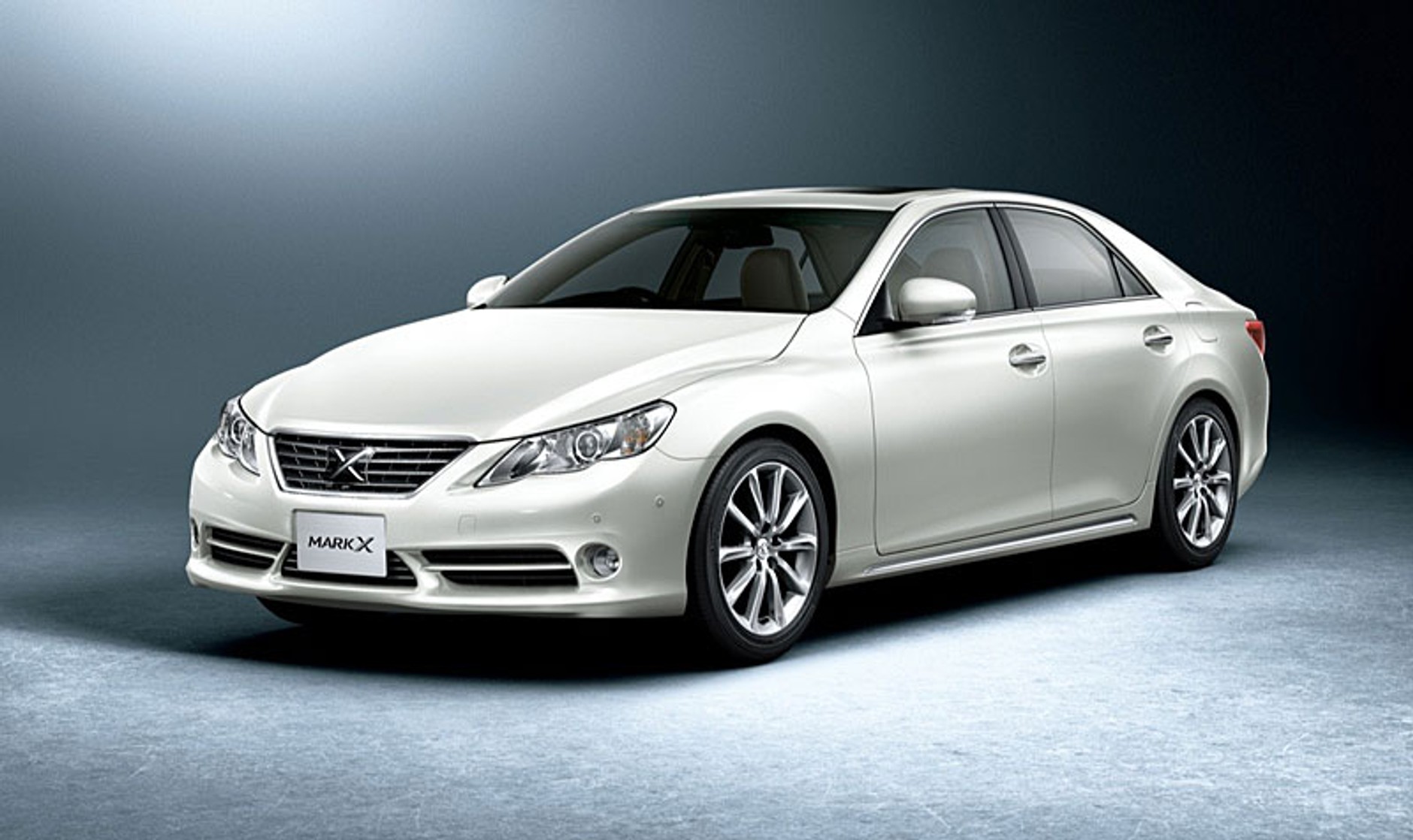 Tokio 2009: Toyota Mark X – limuzyna klasy wyższej