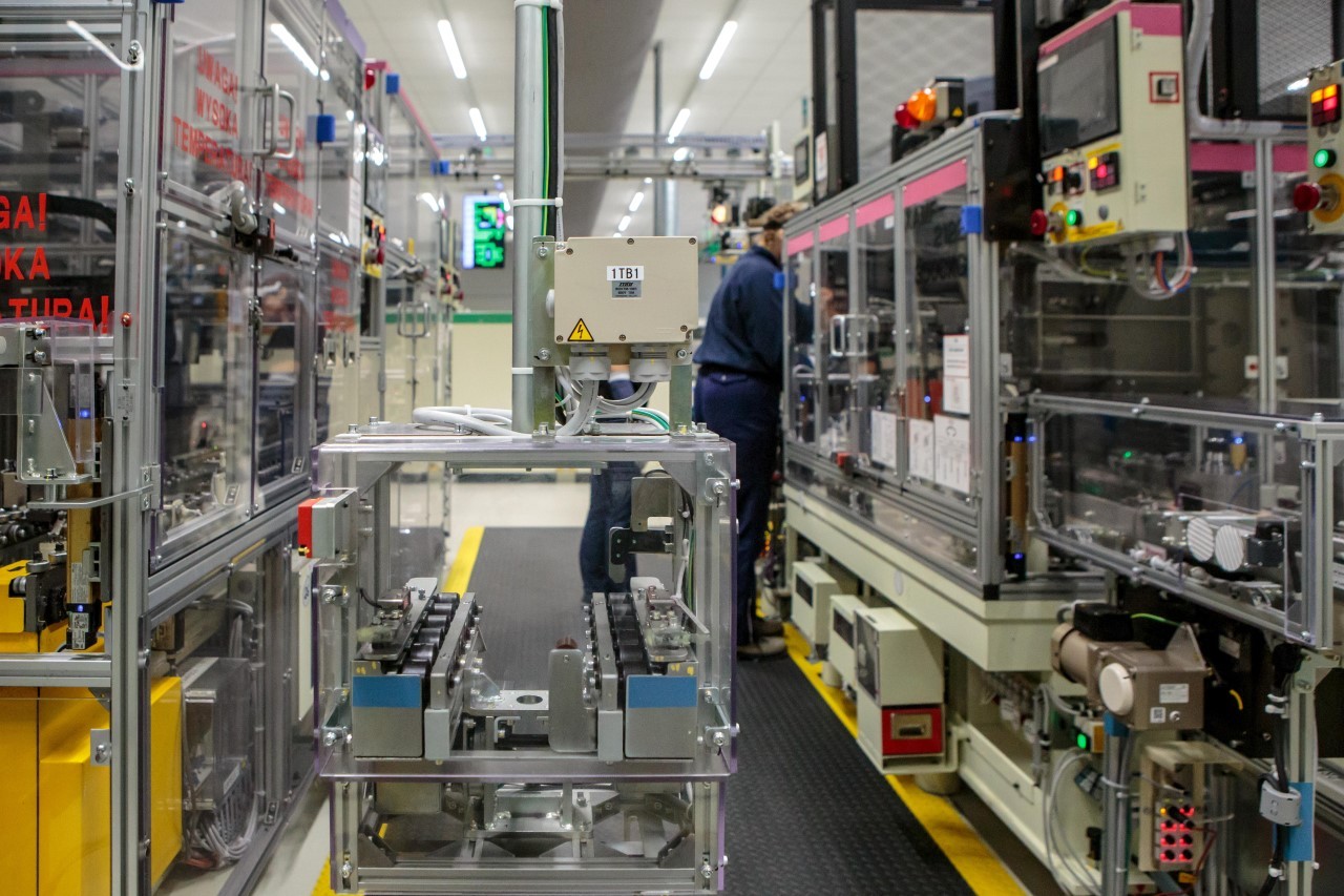 Toyota - linia produkcyjna hybrydowych skrzyń biegów