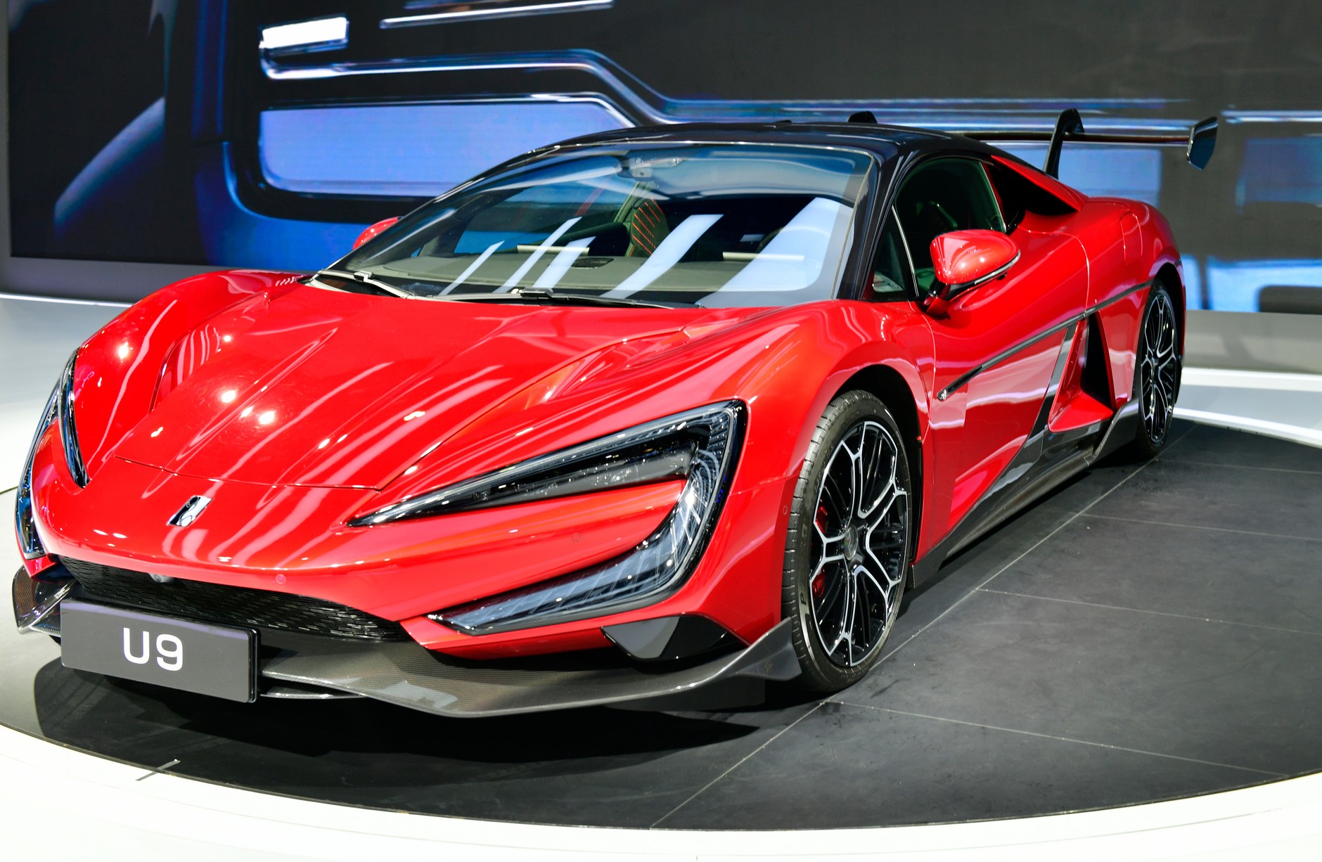 Yangwang U9 to chiński supersamochód elektryczny produkowany przez koncern BYD