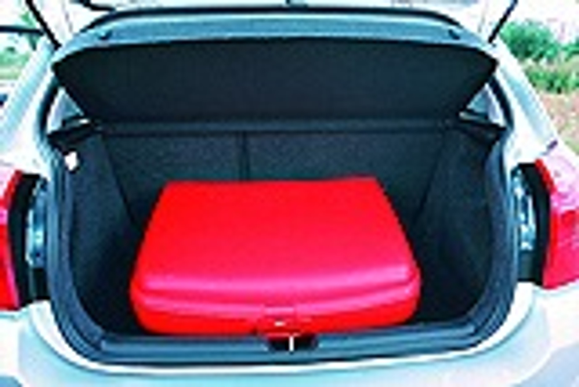 Nieco szybsze kompakty