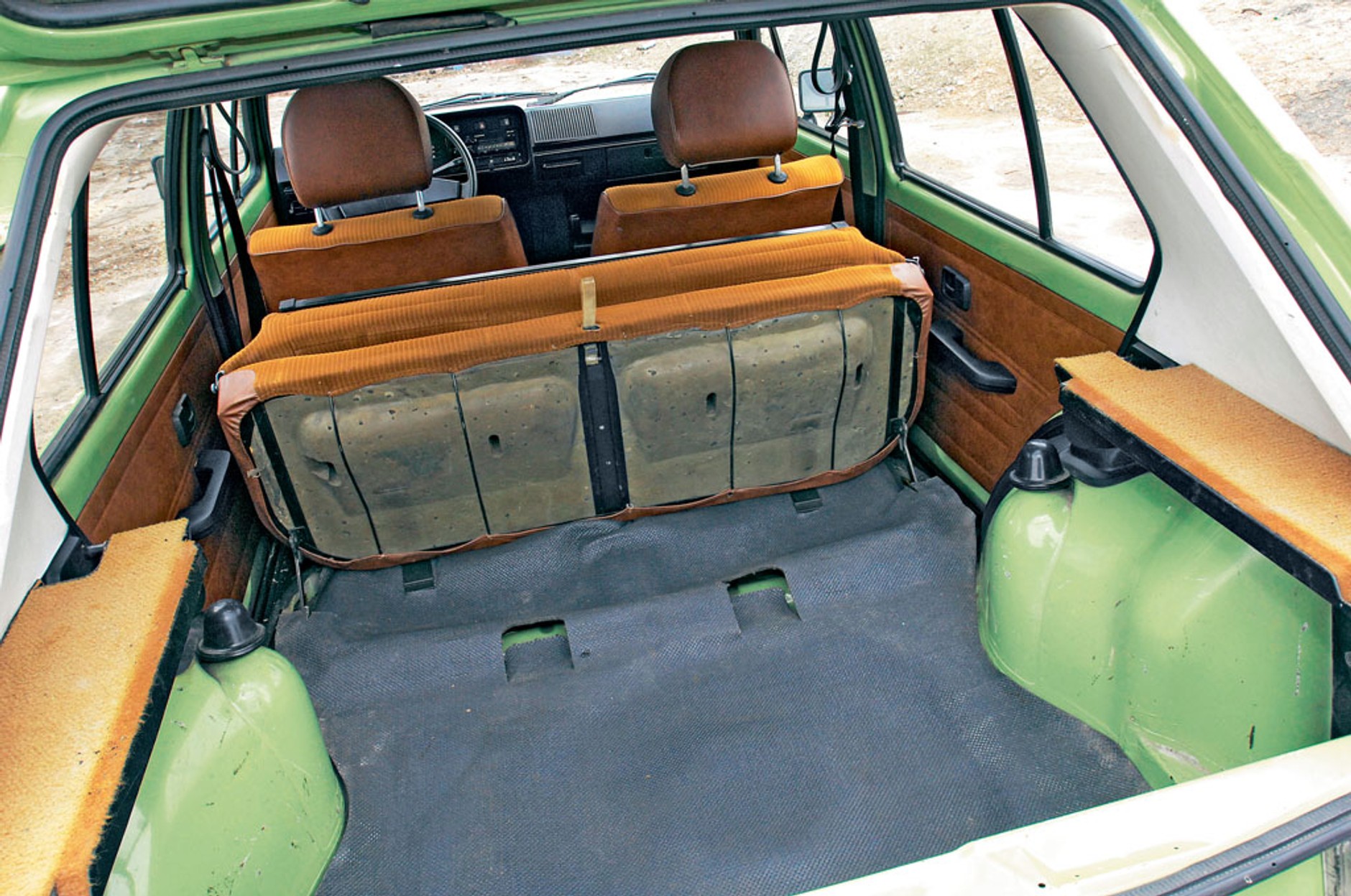 Volkswagen Golf I kontra Wartburg 353: duet niemiecko-niemiecki