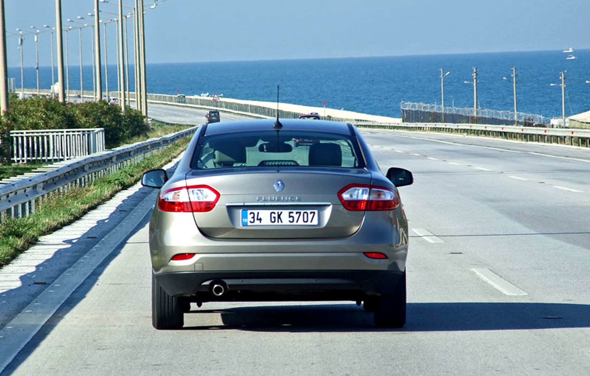 Renault Fluence: nowy sedan z pogranicza segmentu C i klasy średniej