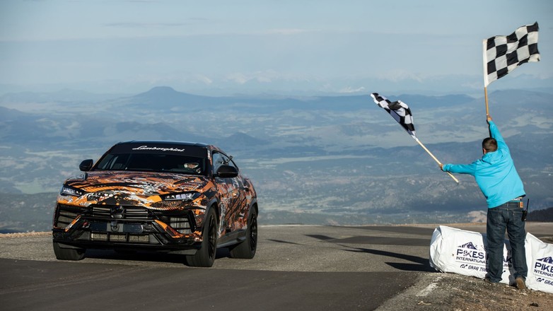 Lamborghini Urus na Pikes Peak