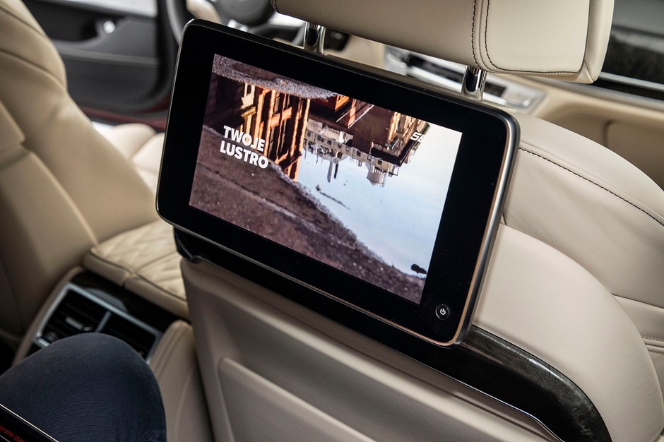BMW 750i xDrive