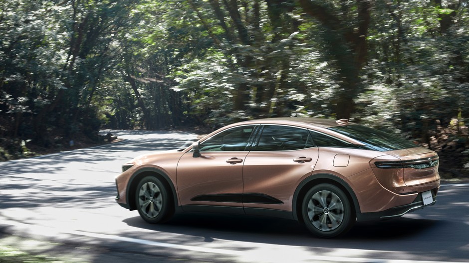 Toyota Crown 2022
