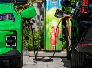 Uważasz, że znasz się na hybrydach i elektrykach?