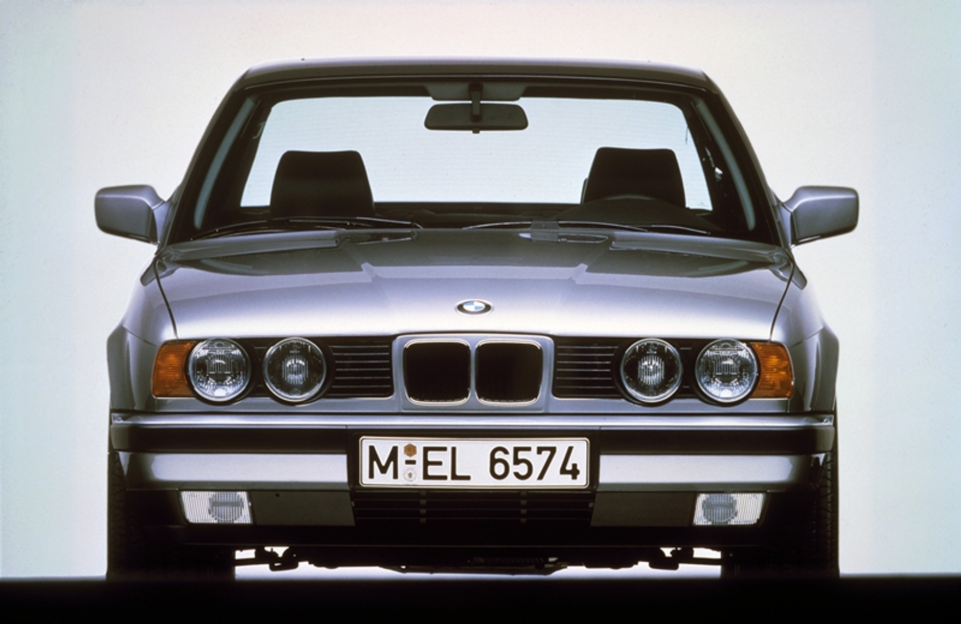 BMW serii 5 – sześć generacji, mnóstwo zdjęć