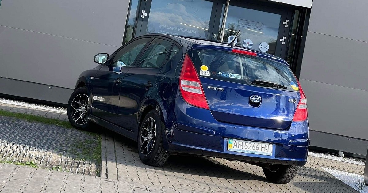 Polacy naprawili za darmo ostrzelanego Hyundaia z Mariupola