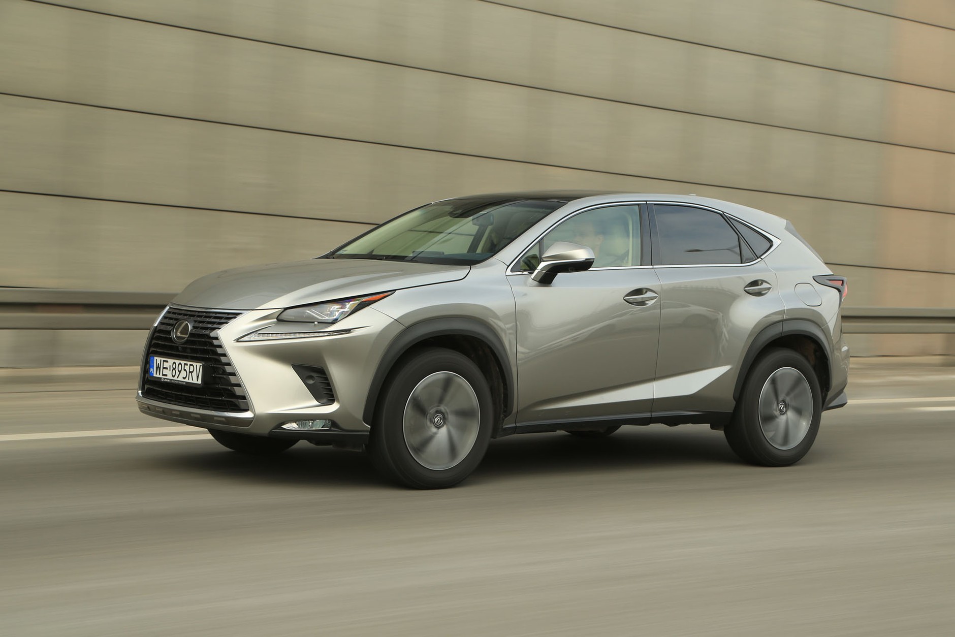 Lexus NX 300 AWD - mocny i komfortowy