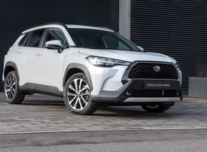 Toyota Corolla Cross z polskim cennikiem. Auto można już zamawiać