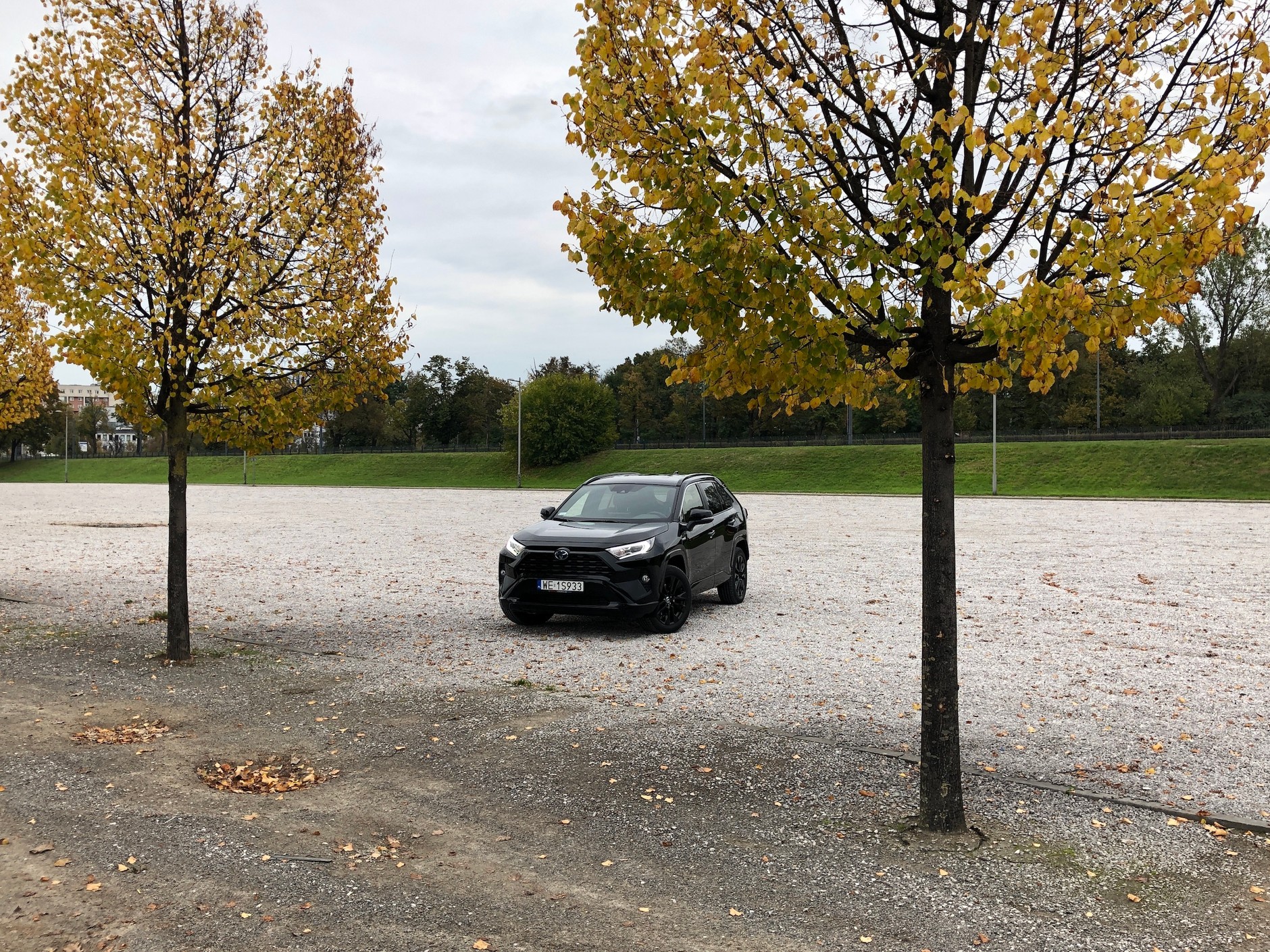Toyota RAV4 2.5 Hybrid AWD Black Edition by JBL
