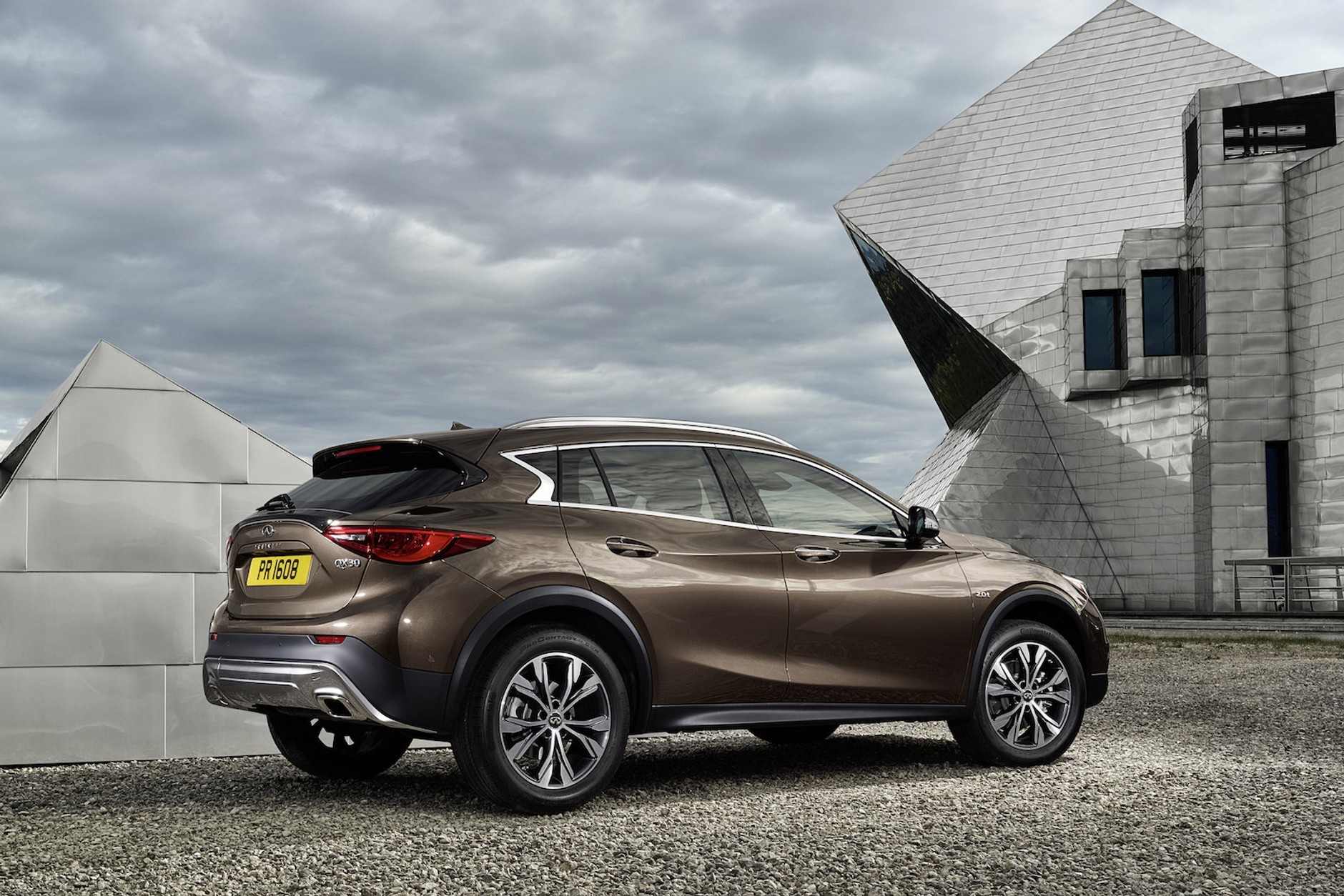 Infiniti QX30